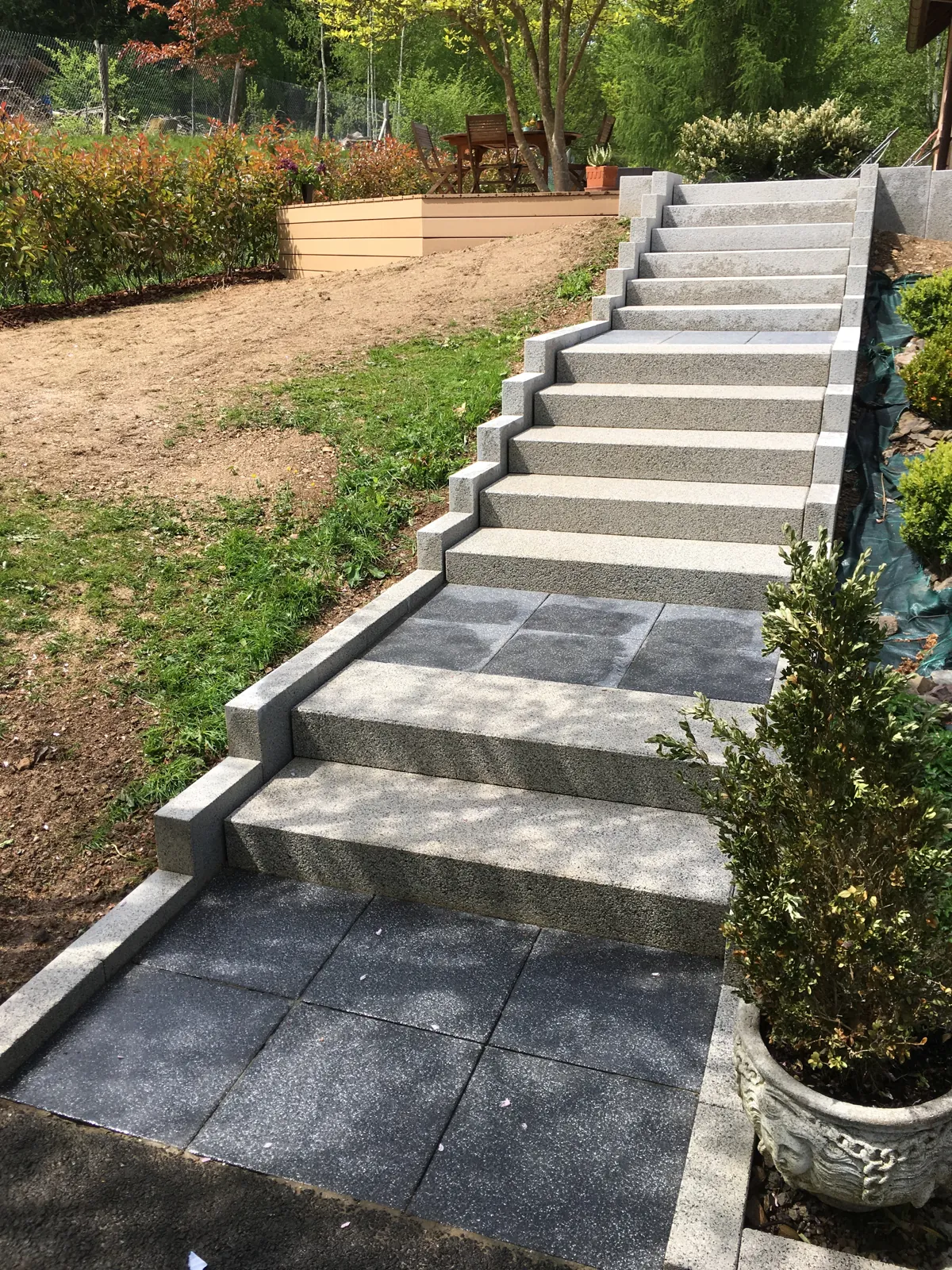Un escalier dans la pente — Wisches